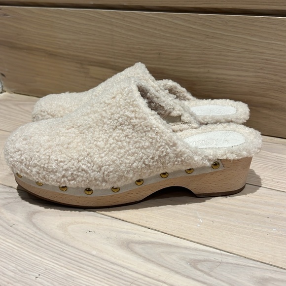 Jcrew Sherpa clog size 7.5 - Picture 2 of 3